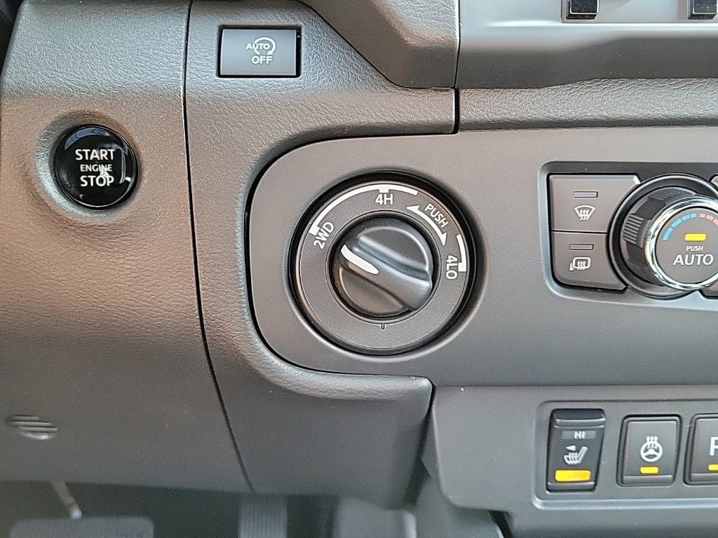 2026 Nissan Frontier Crew Cab SV