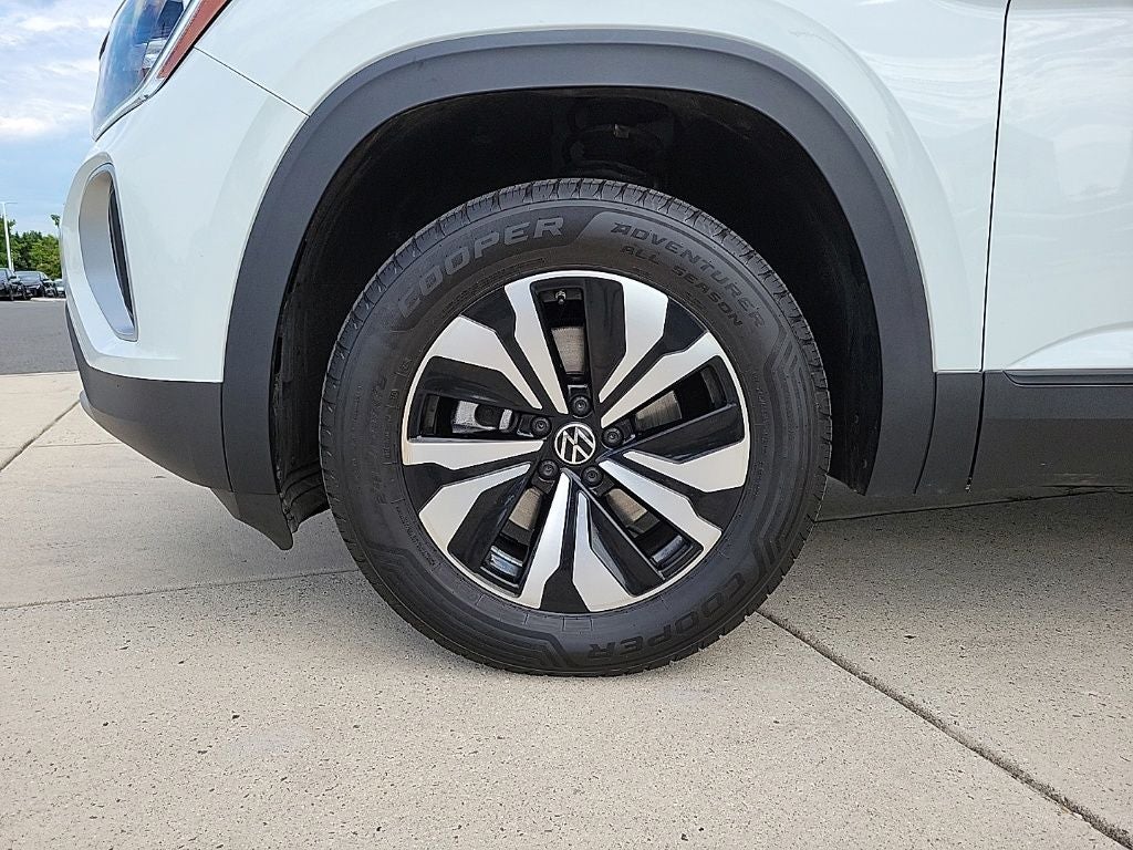 2024 Volkswagen Atlas 2.0T SE
