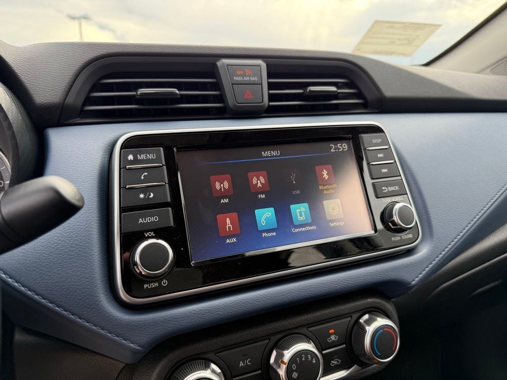 2025 Nissan Versa SV