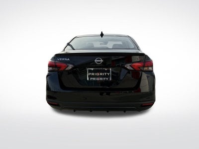 2025 Nissan Versa SR