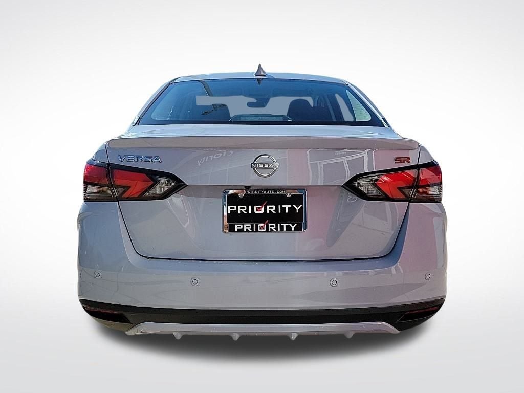 2025 Nissan Versa SR