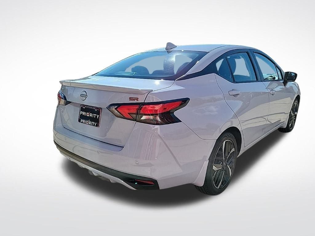 2025 Nissan Versa SR