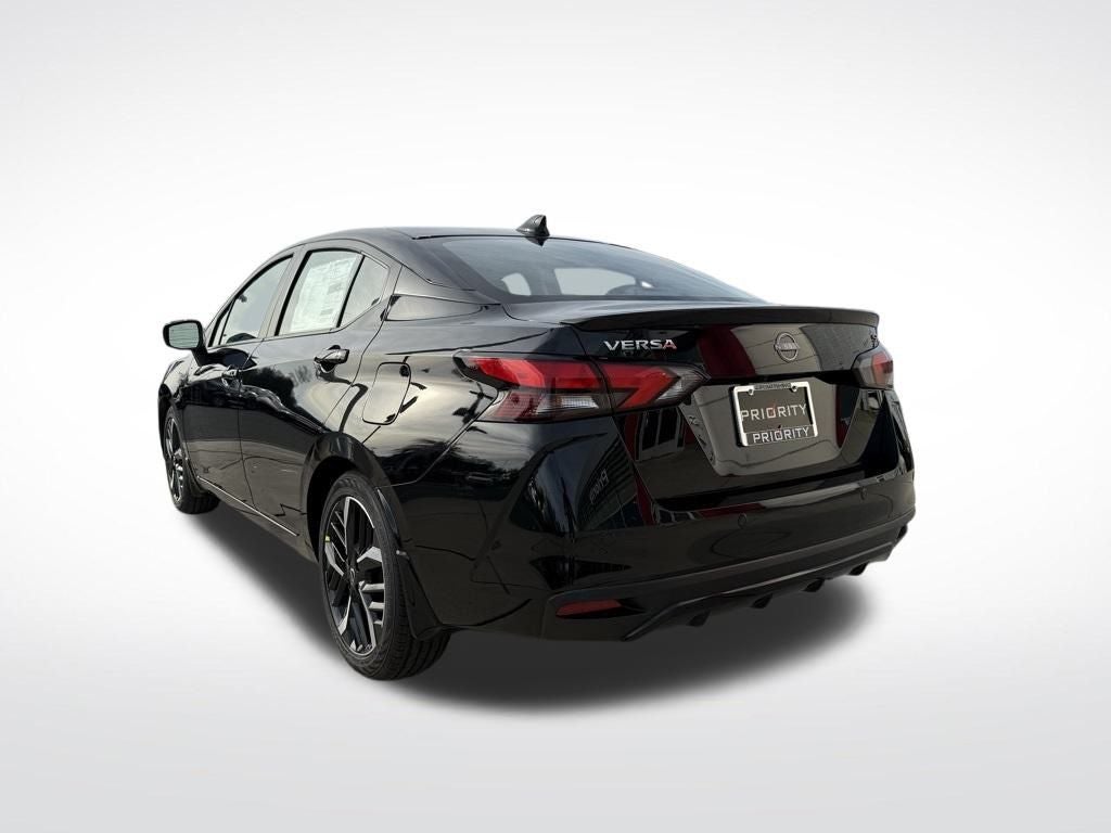 2025 Nissan Versa SR