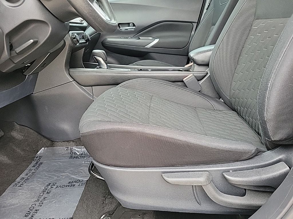 2022 Nissan Kicks SV