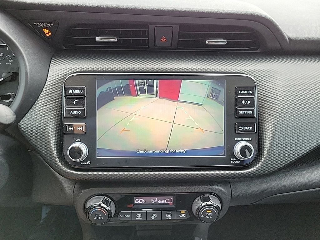 2022 Nissan Kicks SV