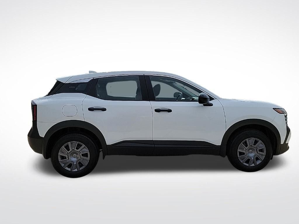 2025 Nissan Kicks S