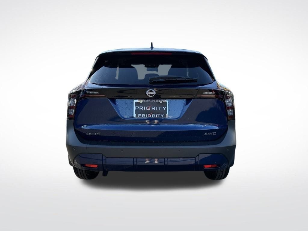 2025 Nissan Kicks SV