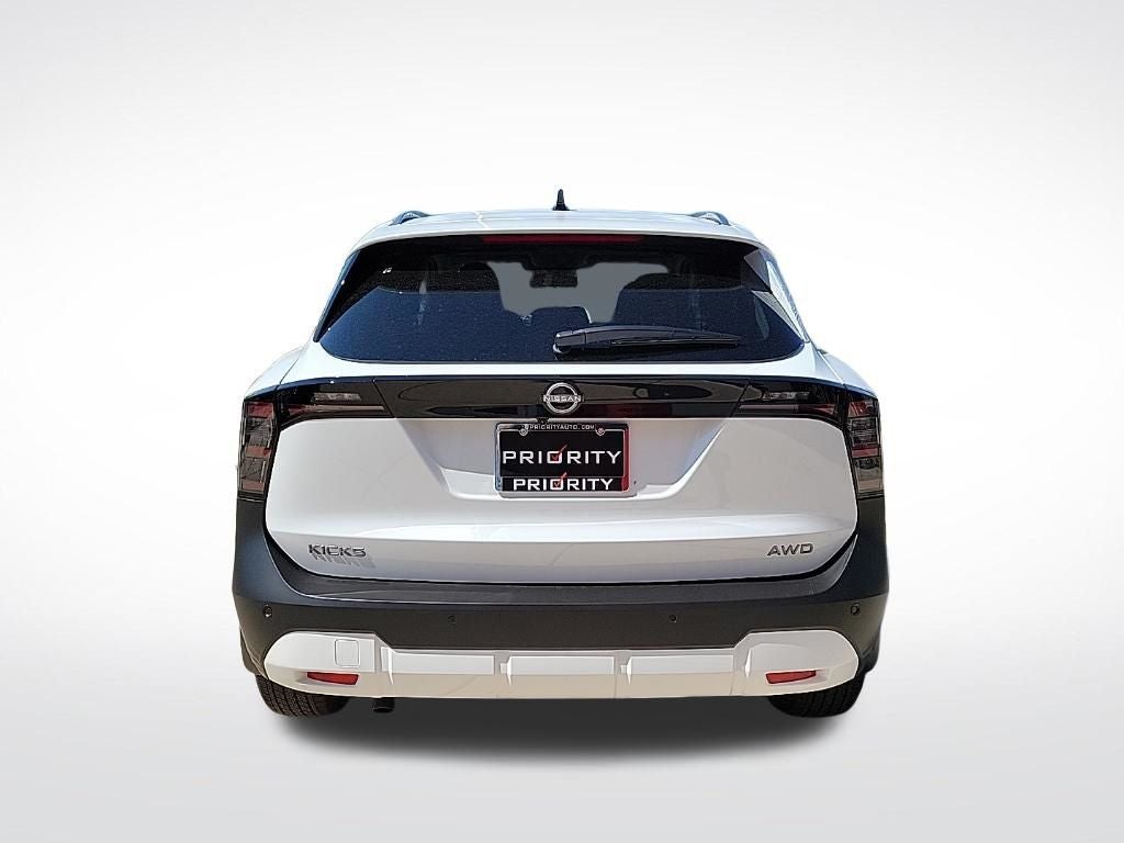 2026 Nissan Kicks SV