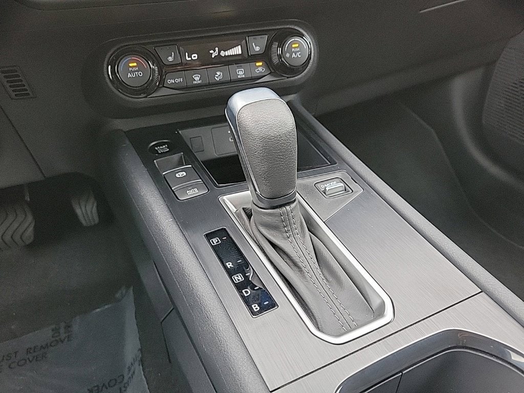 2027 Nissan Kicks SV