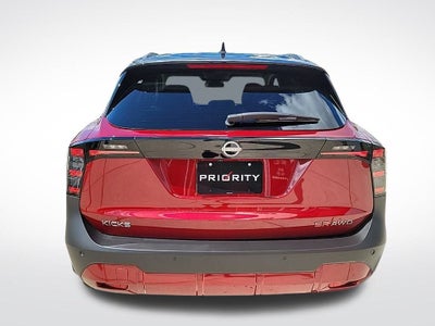 2025 Nissan Kicks SR