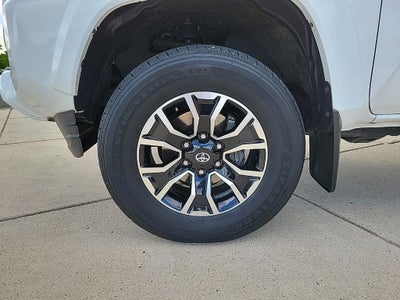 2022 Toyota Tacoma TRD Sport V6