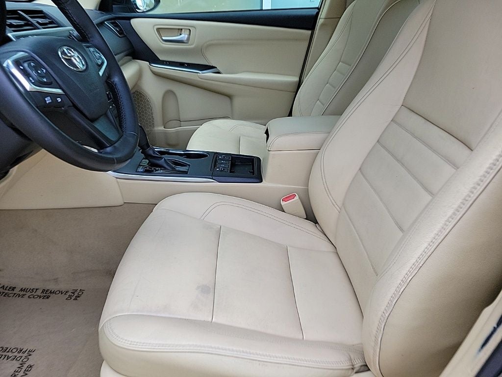 2016 Toyota Camry Hybrid XLE