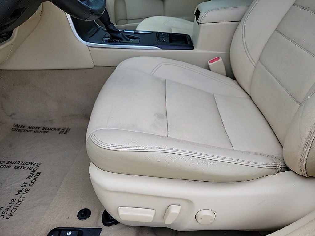 2016 Toyota Camry Hybrid XLE