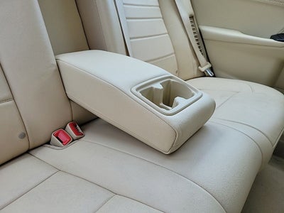 2016 Toyota Camry Hybrid XLE