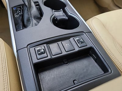 2016 Toyota Camry Hybrid XLE