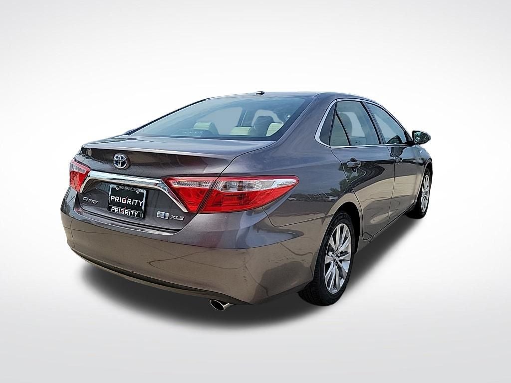 2016 Toyota Camry Hybrid XLE