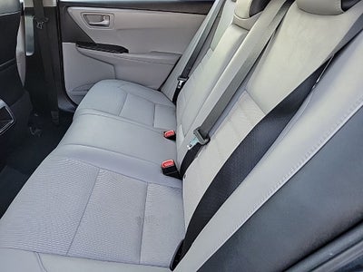 2017 Toyota Camry SE
