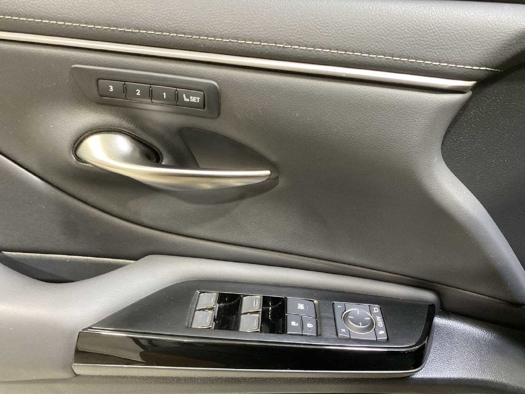 2024 Lexus ES 350