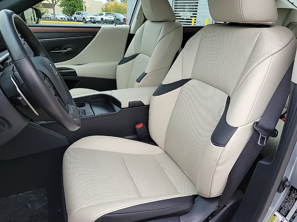 2025 Lexus ES 350