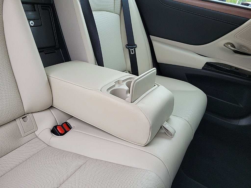 2025 Lexus ES 350