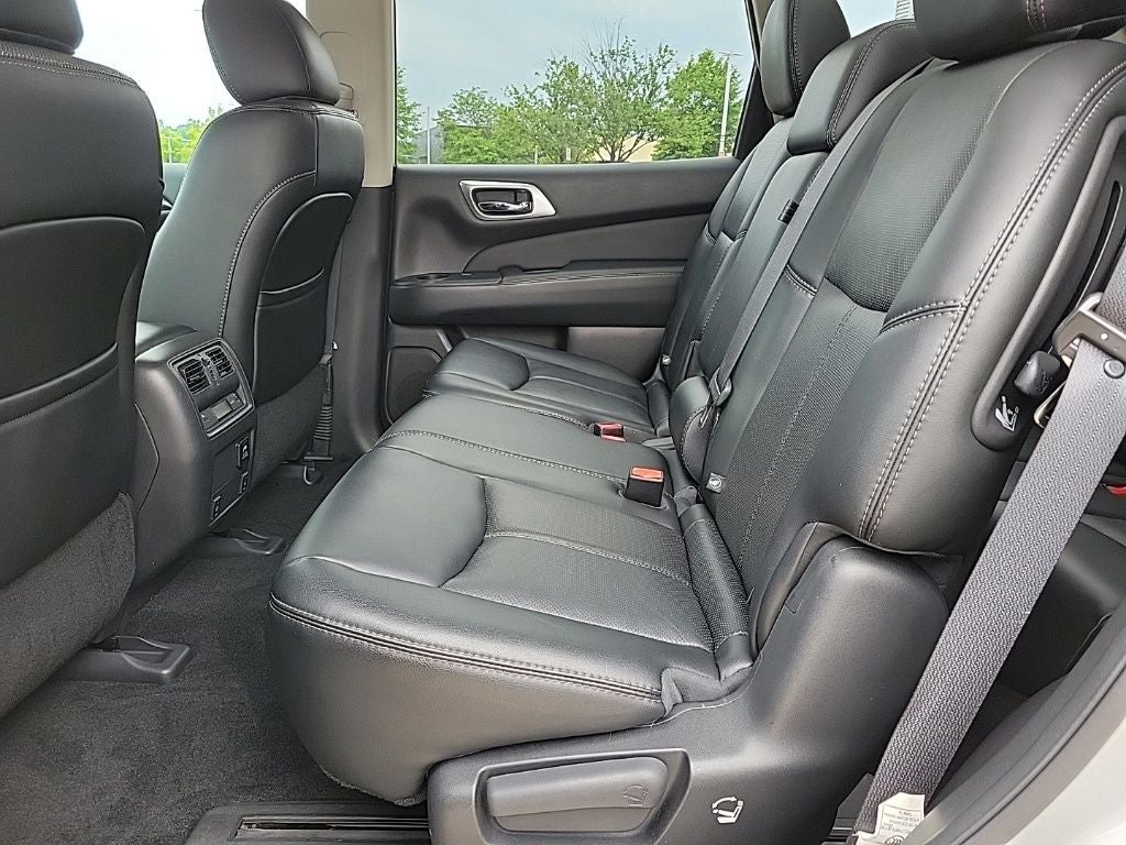 2016 Nissan Pathfinder Platinum