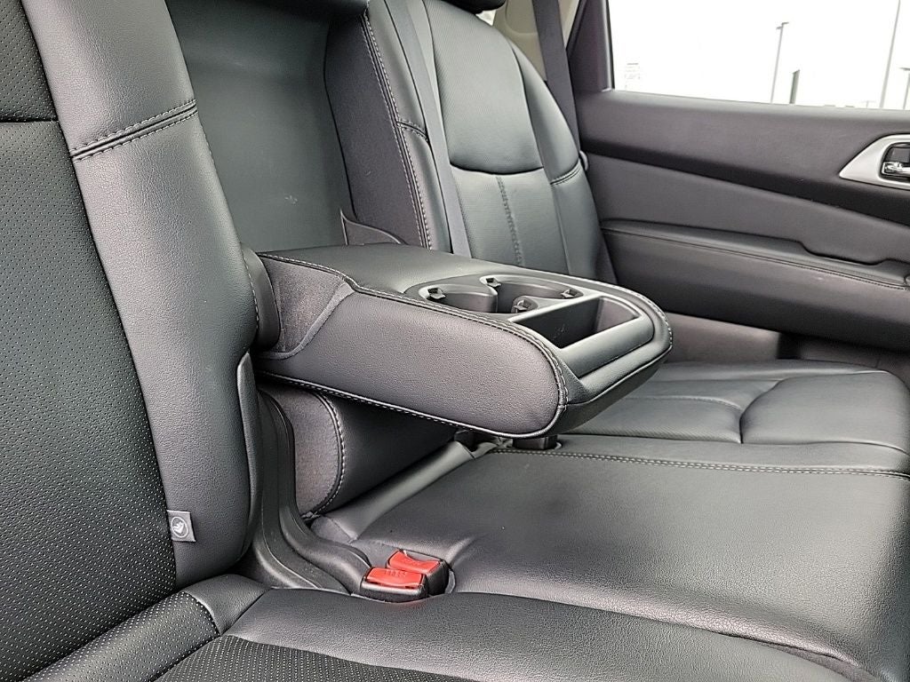 2016 Nissan Pathfinder Platinum