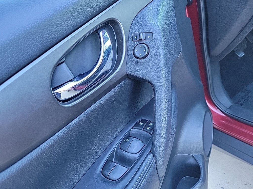 2014 Nissan Rogue S