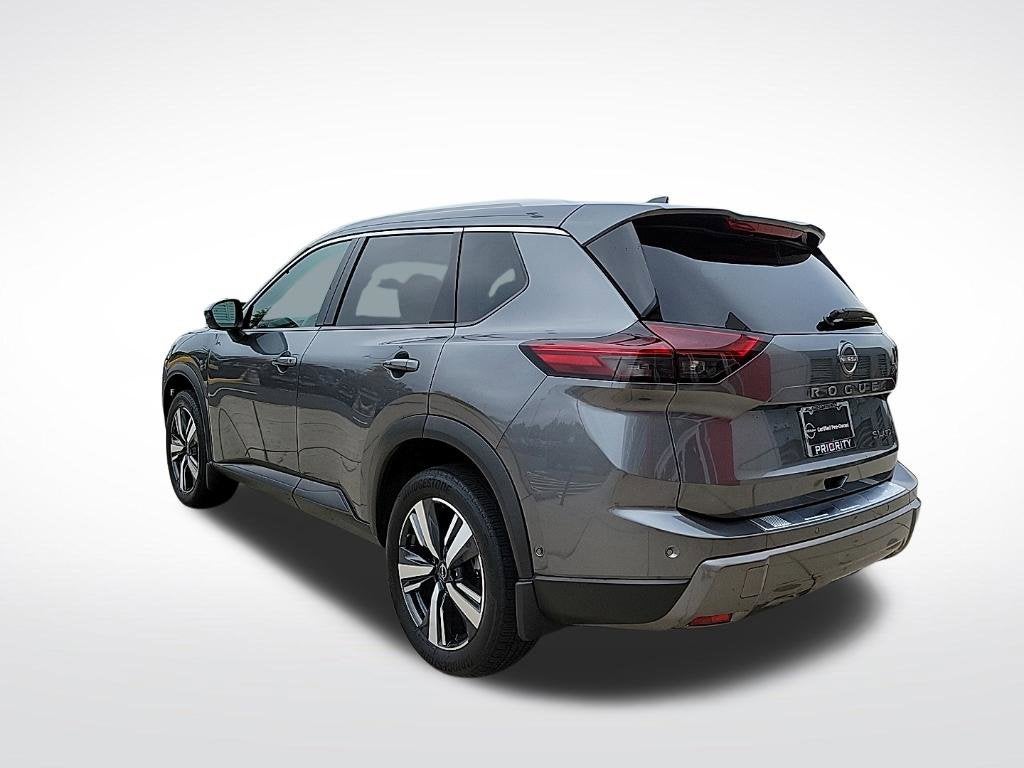 2024 Nissan Rogue SL