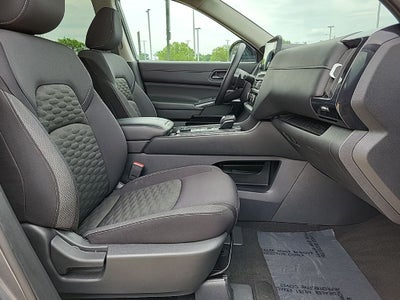 2024 Nissan Pathfinder S