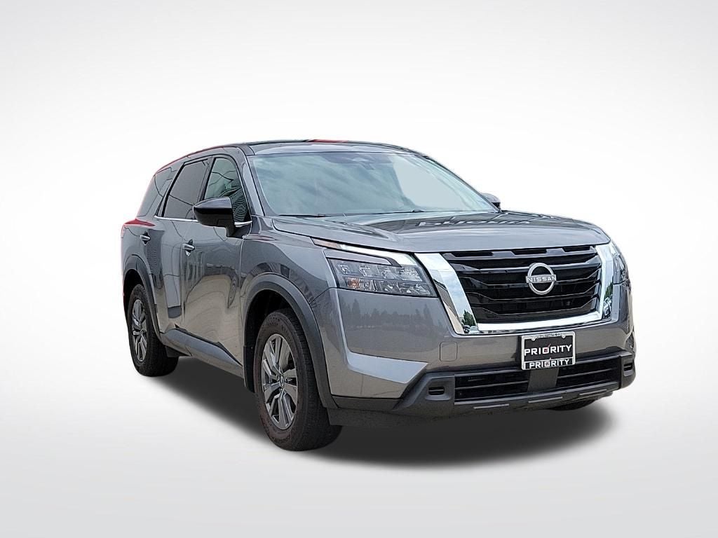 2024 Nissan Pathfinder S