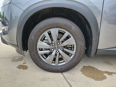 2024 Nissan Pathfinder S