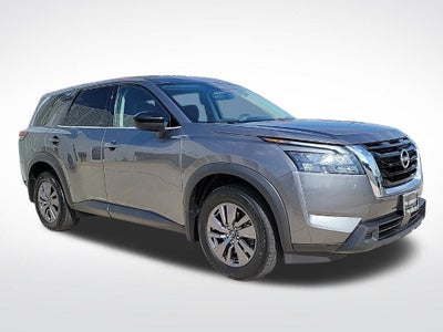 2023 Nissan Pathfinder S
