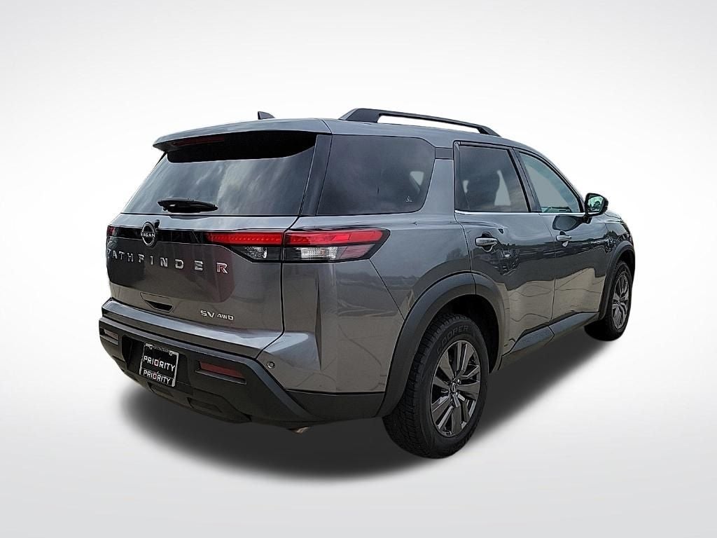 2022 Nissan Pathfinder SV
