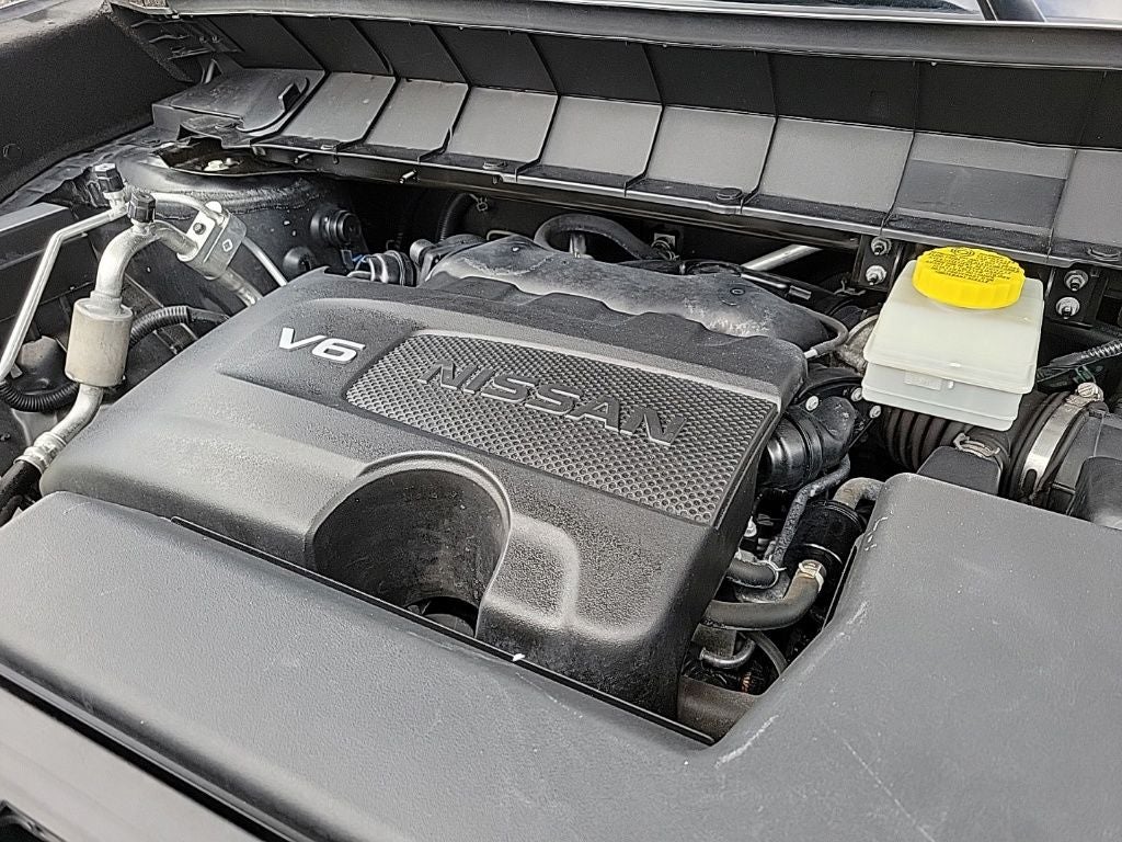 2022 Nissan Pathfinder SV
