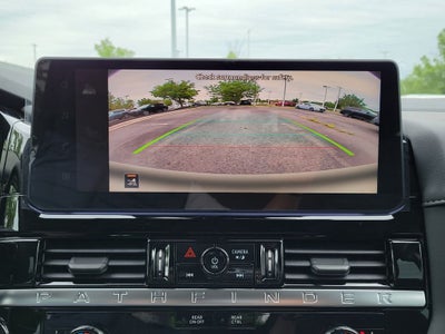 2026 Nissan Pathfinder SV