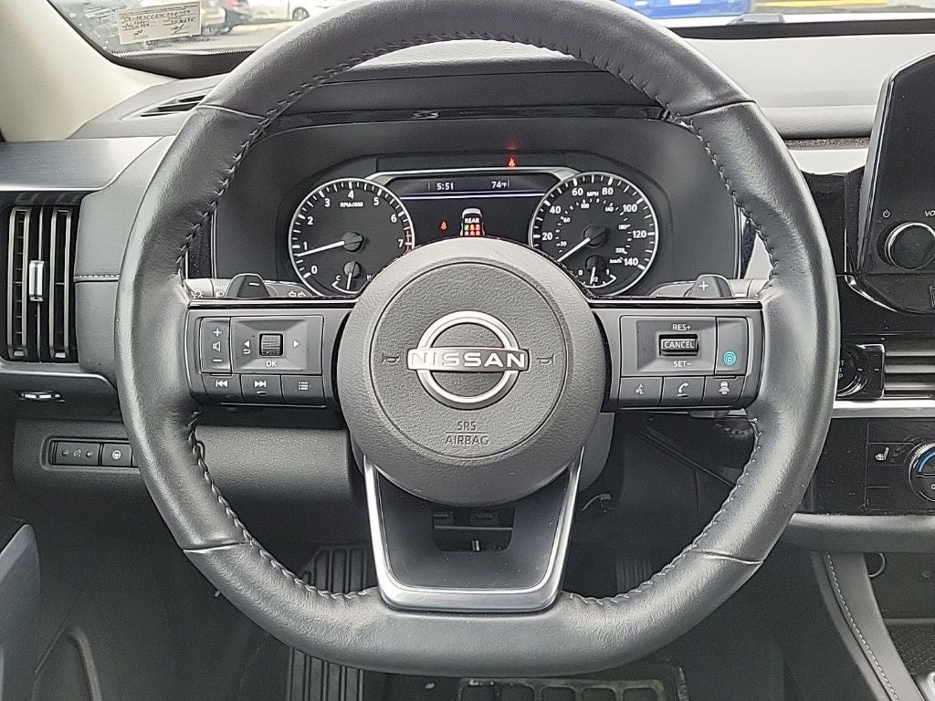 2025 Nissan Pathfinder SL