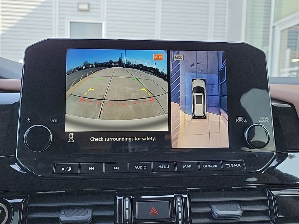 2023 Nissan Pathfinder Platinum