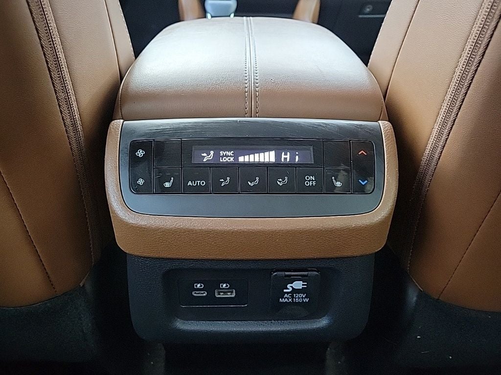 2023 Nissan Pathfinder Platinum