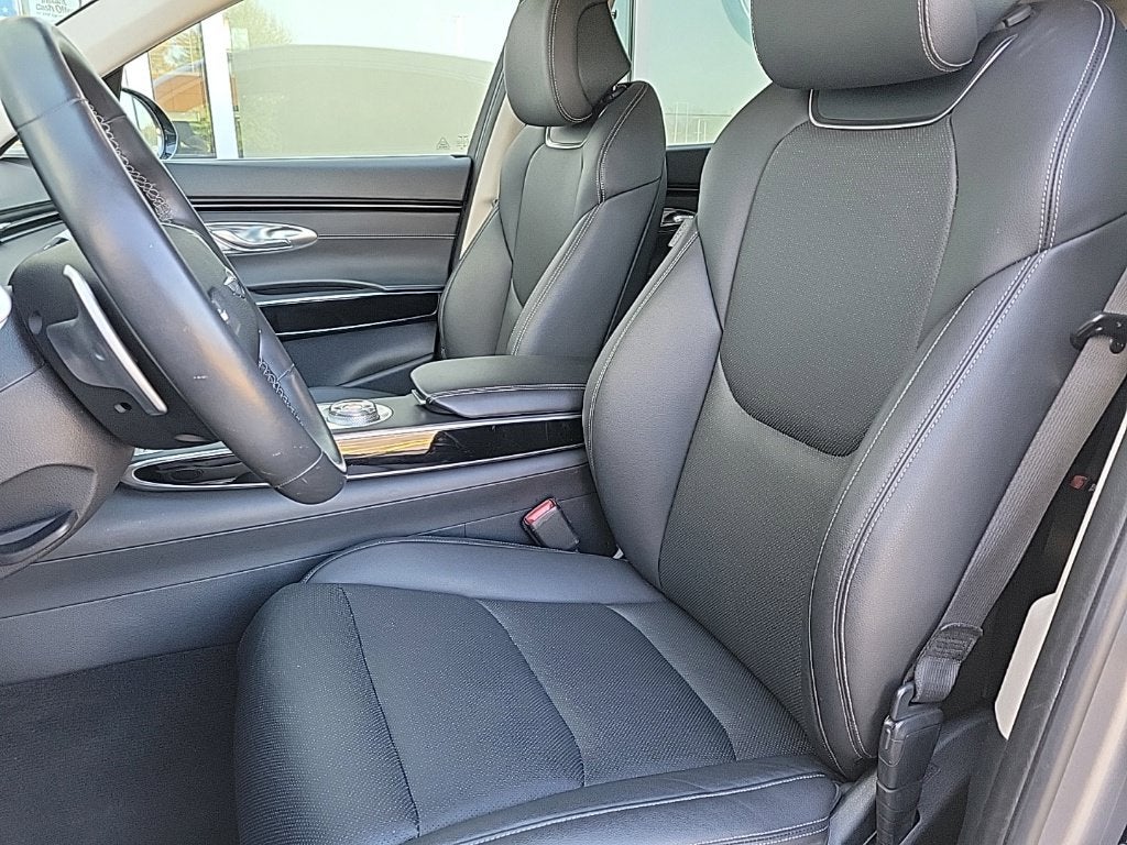 2025 Genesis GV70 2.5T