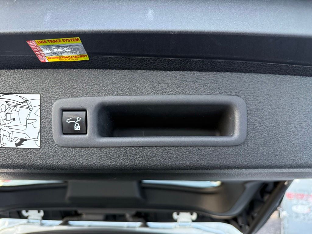2023 Toyota Sienna Platinum 7 Passenger