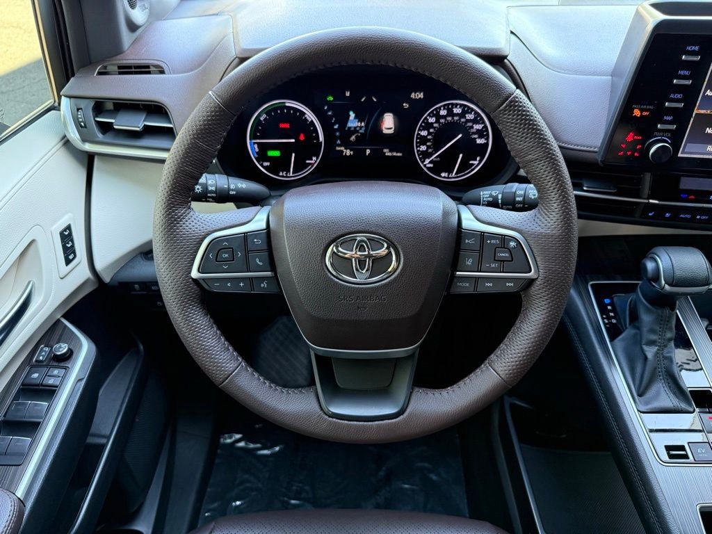 2023 Toyota Sienna Platinum 7 Passenger