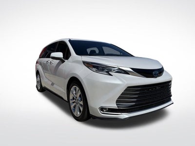 2023 Toyota Sienna Platinum 7 Passenger
