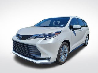 2023 Toyota Sienna Platinum 7 Passenger
