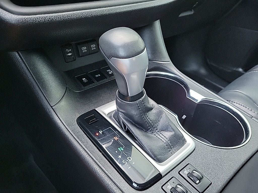 2017 Toyota Highlander SE