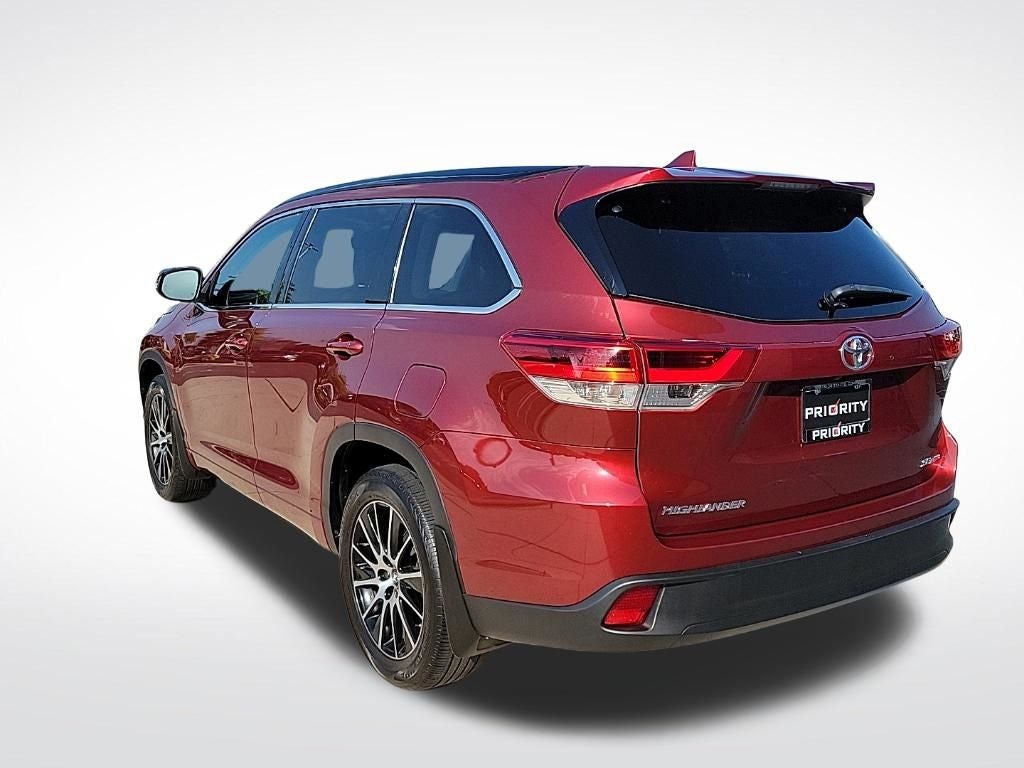 2017 Toyota Highlander SE