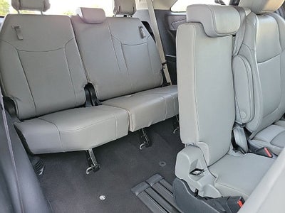 2025 Toyota Sienna XLE 8 Passenger
