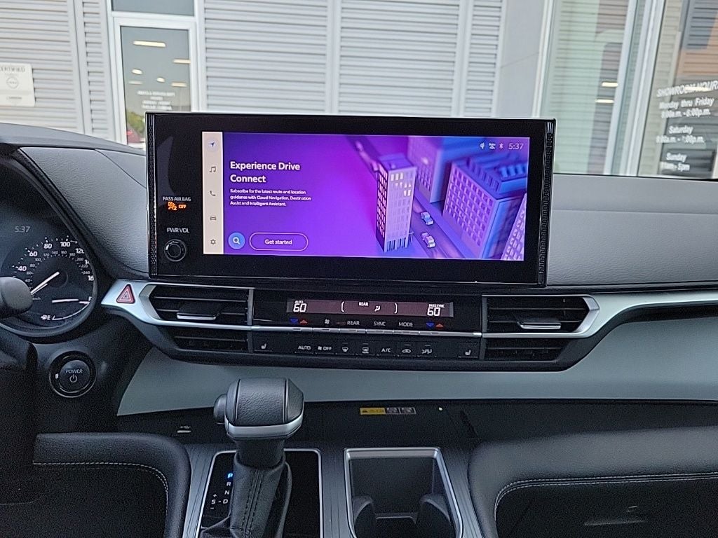 2025 Toyota Sienna XLE 8 Passenger