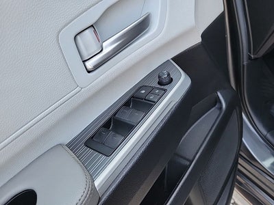 2025 Toyota Sienna XLE 8 Passenger