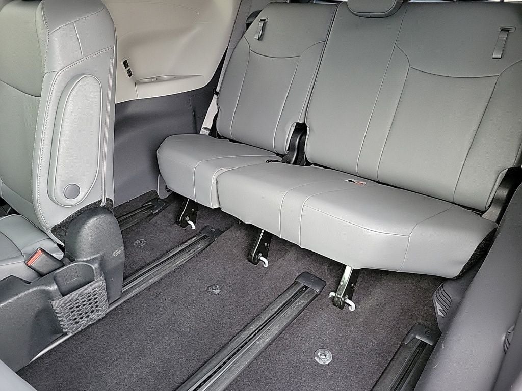 2024 Toyota Sienna Limited 7 Passenger