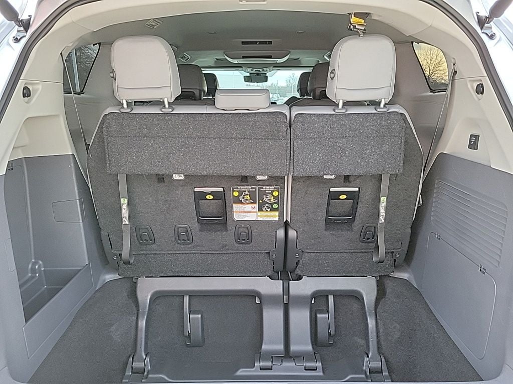 2024 Toyota Sienna Limited 7 Passenger